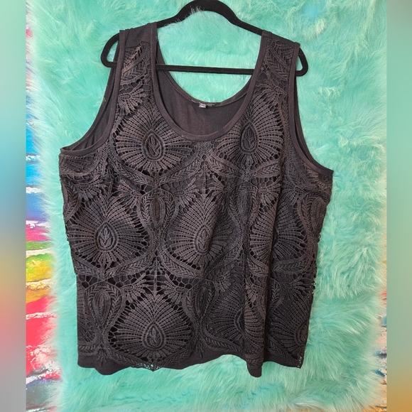 Lane Bryant Black Sleeveless Embroidered, Sleeveless Top Size 26/28 - Picture 3 of 9